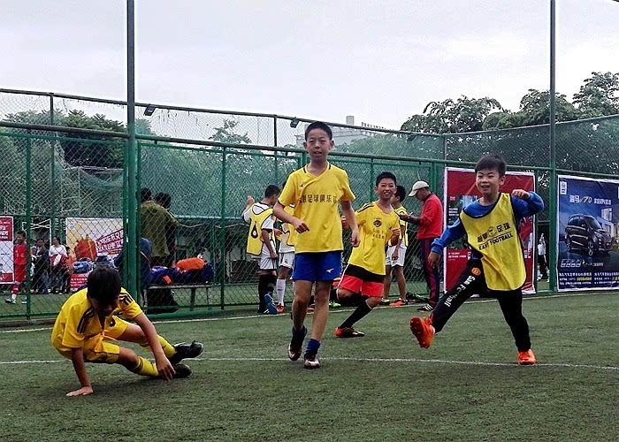 奥格斯堡VS门兴格拉德巴赫直播门兴格拉德巴赫 vs 奥格斯堡：一场充满悬念的德甲争锋